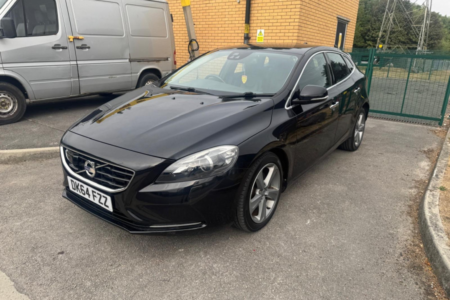 Volvo V40 