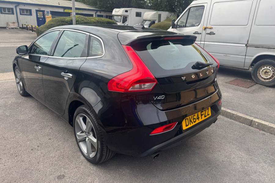 Volvo V40 